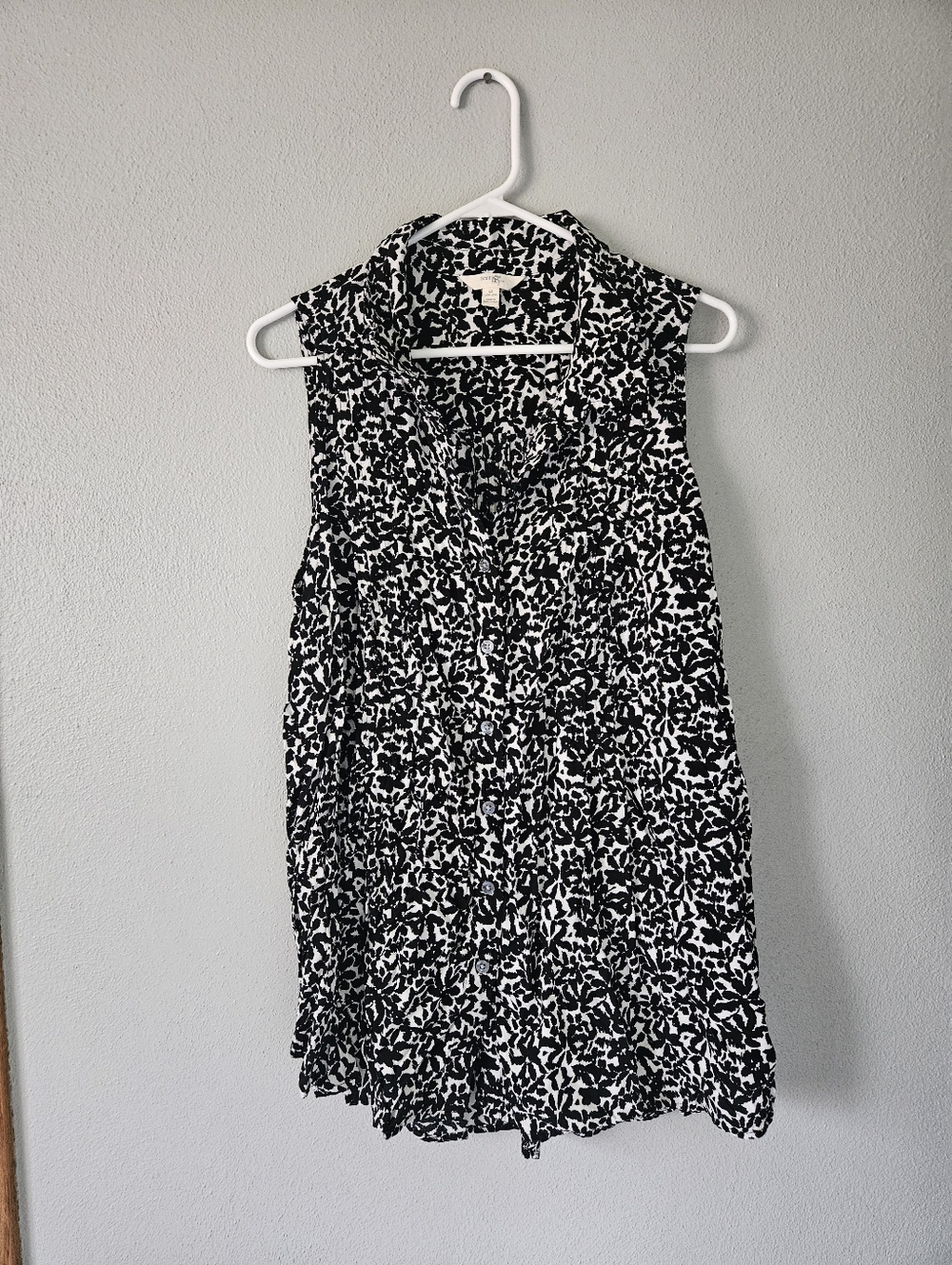Terra & Sky Black and White Abstract Print Top